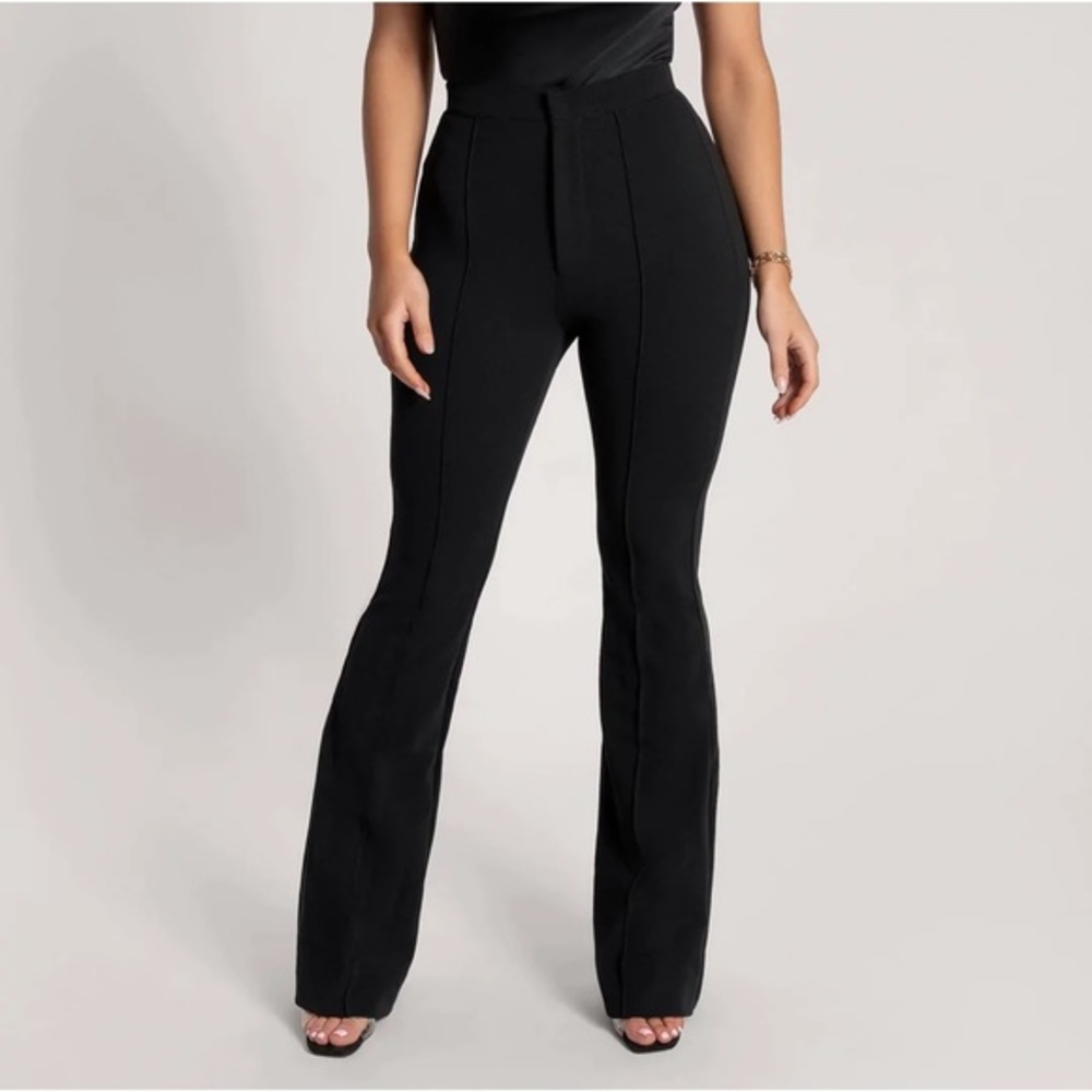 Zendaya Highwaisted Flare Pants